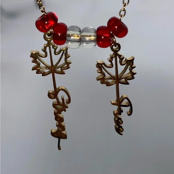 🇨🇦 Strong & Free Necklace 🇨🇦 - Picture 12 of 13